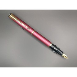 Penna stilografica Latitude Garnet red
